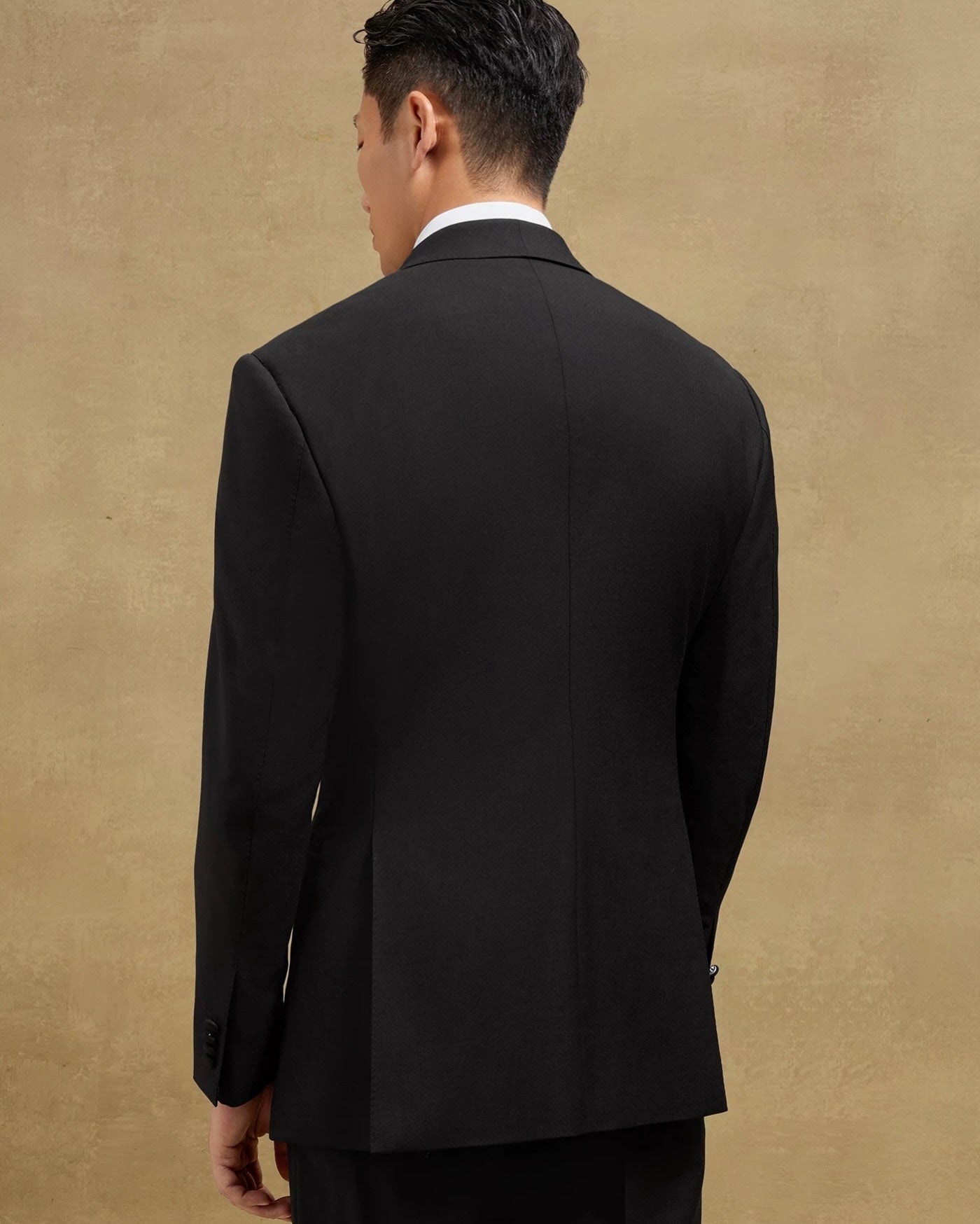 Men’s Retro Solid Color Two-Piece Suit Set – Slim Fit Light Business Outfit with Green Collar